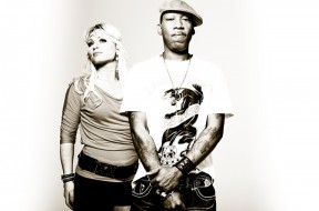 2 Brothers on the 4th floor